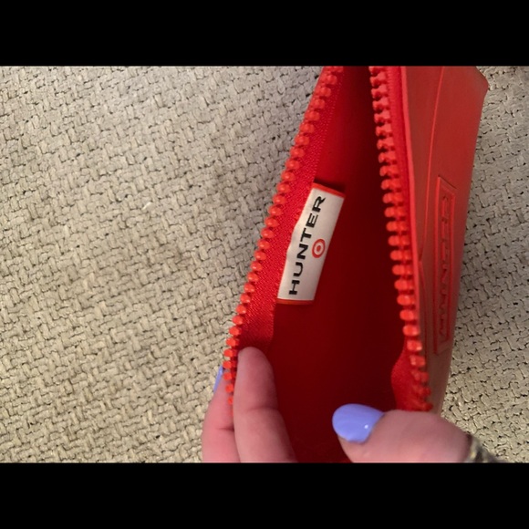 Hunter - Picture 4 of 5